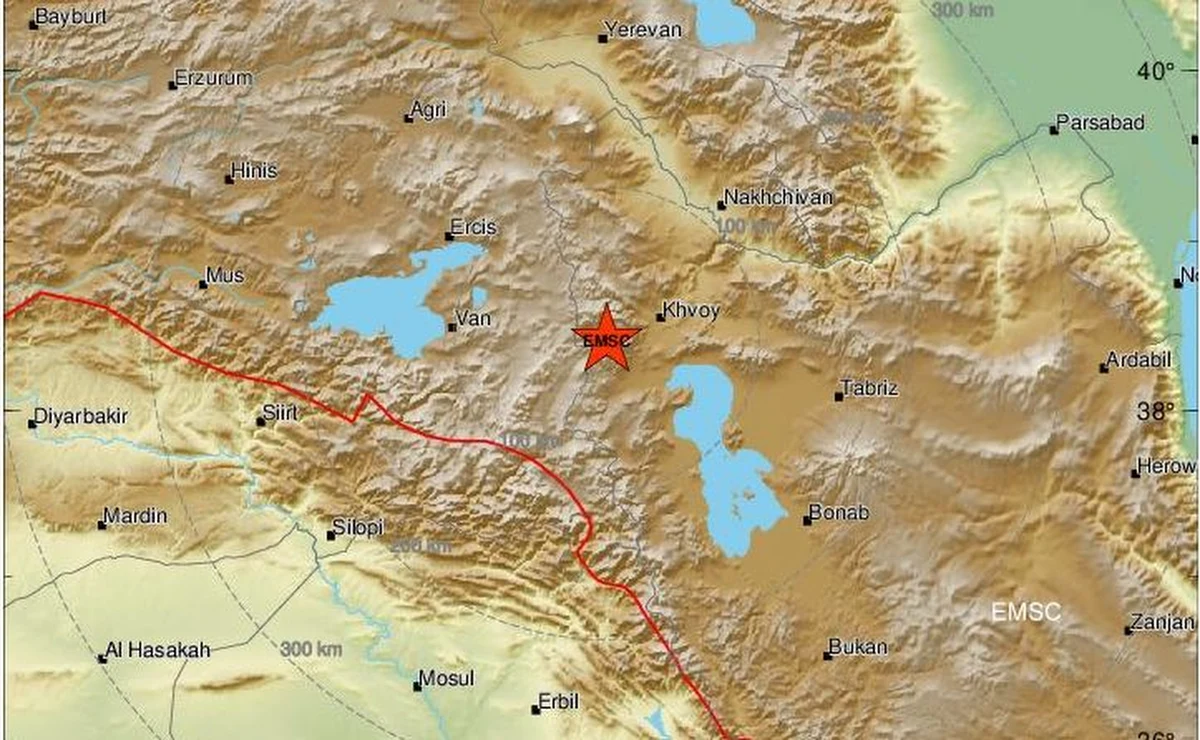 Siedem osób, w tym troje dzieci, zginęło w trzęsieniu ziemi, które nawiedziło region na granicy Turcji z Iranem – poinformował turecki minister spraw wewnętrznych Suleyman Soylu.