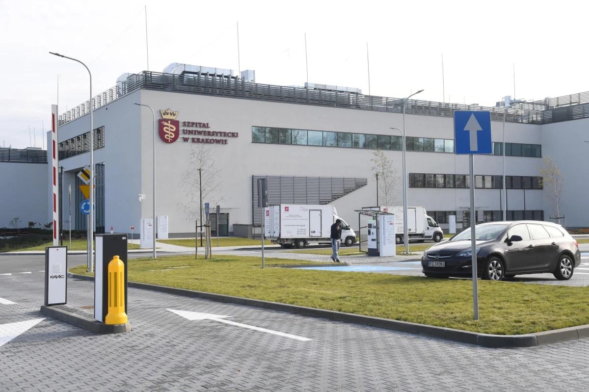 Do Szpitala Uniwersyteckiego w Krakowie trafił pacjent z podejrzeniem koronawirusa. Wyniki badań w kierunku zakażenia znane będą w poniedziałek lub wtorek. Informacje te potwierdziła rzeczniczka prasowa placówki Maria Włodkowska.