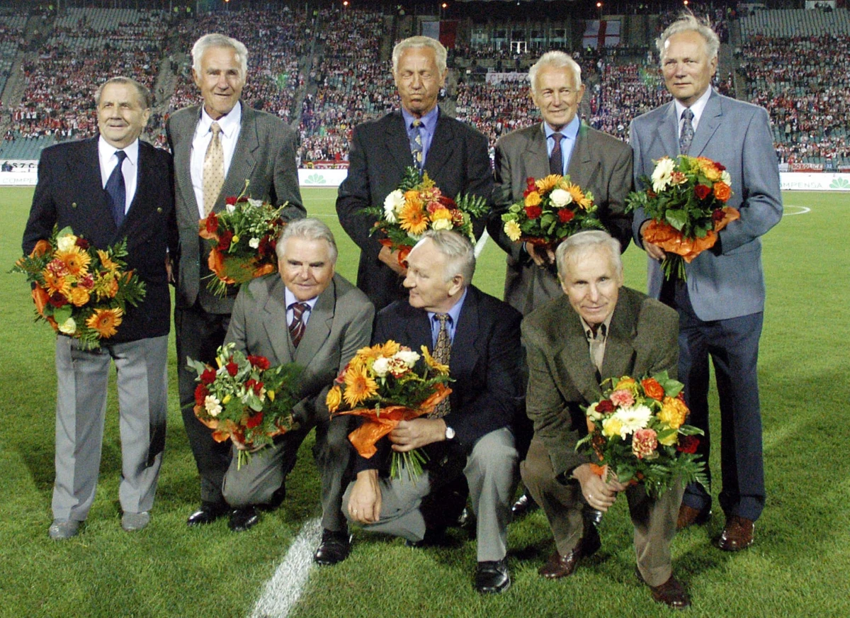 W wieku 87 lat zmarł Stefan Florenski - były piłkarz Górnika Zabrze i reprezentacji Polski. "Jeden z najlepszych i najważniejszych piłkarzy w całej historii zabrzańskiego Górnika, a przede wszystkim cudowny człowiek i przyjaciel, który na zawsze będzie w naszej pamięci" - czytamy w komunikacie na stronie internetowej Górnika Zabrze. 