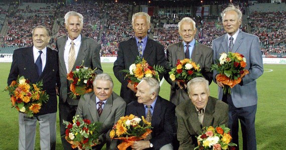 W wieku 87 lat zmarł Stefan Florenski - były piłkarz Górnika Zabrze i reprezentacji Polski. "Jeden z najlepszych i najważniejszych piłkarzy w całej historii zabrzańskiego Górnika, a przede wszystkim cudowny człowiek i przyjaciel, który na zawsze będzie w naszej pamięci" - czytamy w komunikacie na stronie internetowej Górnika Zabrze. 