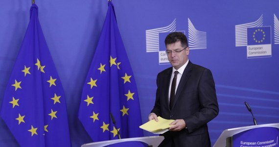 Unia Europejska przeznaczy ponad 230 mln euro na globalną walkę z koronawirusem - poinformował w poniedziałek na konferencji prasowej w Brukseli komisarz UE ds. zarządzania kryzysowego Janez Lenarczicz. KE wyraziła zaniepokojenie rozprzestrzenianiem się choroby we Włoszech.