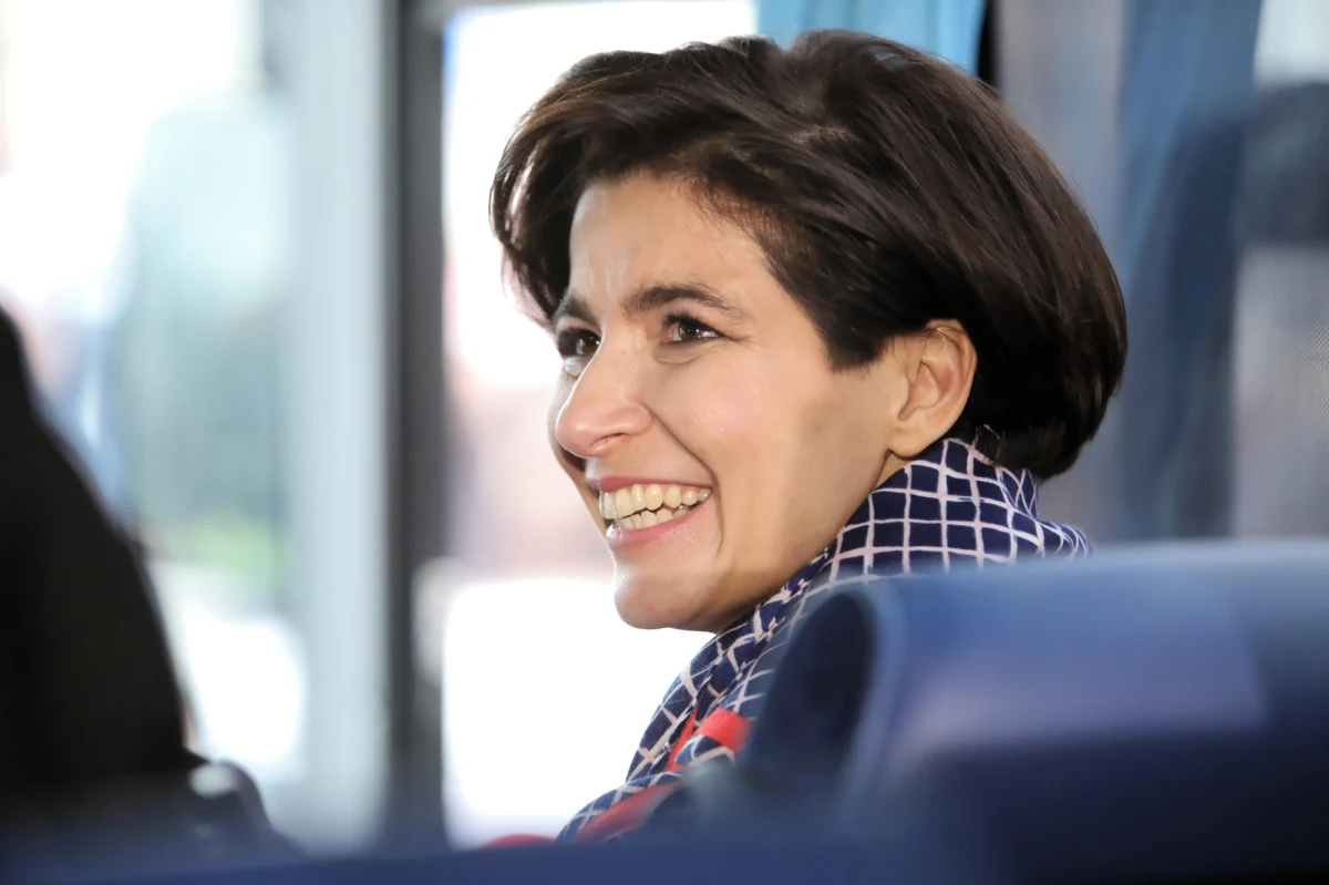 "Absolutnie nie spodziewałam się, że "Gazeta Wyborcza" może doprowadzić do tego, iż w artykule sprawca, czyli osoba, która w nocy napadła na dziecko i matkę, zostanie przedstawiony jako bohater" – stwierdziła w wywiadzie dla "Gazety Polskiej Codziennie" szefowa kampanii Andrzeja Dudy Jolanta Turczynowicz-Kieryłło. Odniosła się w ten sposób do nagłośnionego incydentu z jej udziałem z 2018 roku. “Jestem zaskoczona, że można w ogóle porównywać matkę broniącą w nocy dziecka, ze sprawcą, który dokonuje takiej napaści, i eksponować, naśmiewać się z tego, w jaki sposób matka broni własnego dziecka" - dodała. “Człowiek, który dokonał napaści, jeszcze przez wiele dni później nas hejtował" – podkreśliła Turczynowicz-Kieryłło.