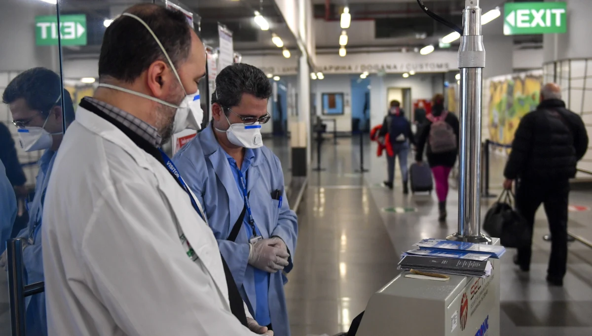 Kolegium Rektorskie Uniwersytetu Jagiellońskiego podjęło decyzję o natychmiastowym wstrzymaniu wszelkich wyjazdów i przyjazdów studentów, doktorantów i pracowników do państw objętych epidemią choroby wywołanej przez koronawirusa SARS-CoV-2.