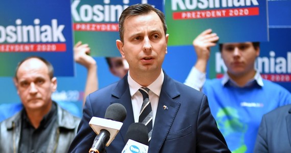 Emerytura bez podatku gwarantuje systemowe wsparcie dla emerytów. To lepsze rozwiązanie niż "13" i "14" emerytura, bo jest rozwiązaniem systemowy, a nie projektem wyborczym - podkreślił w Lwówku Śląskim kandydat PSL na prezydenta Władysław Kosiniak-Kamysz. 