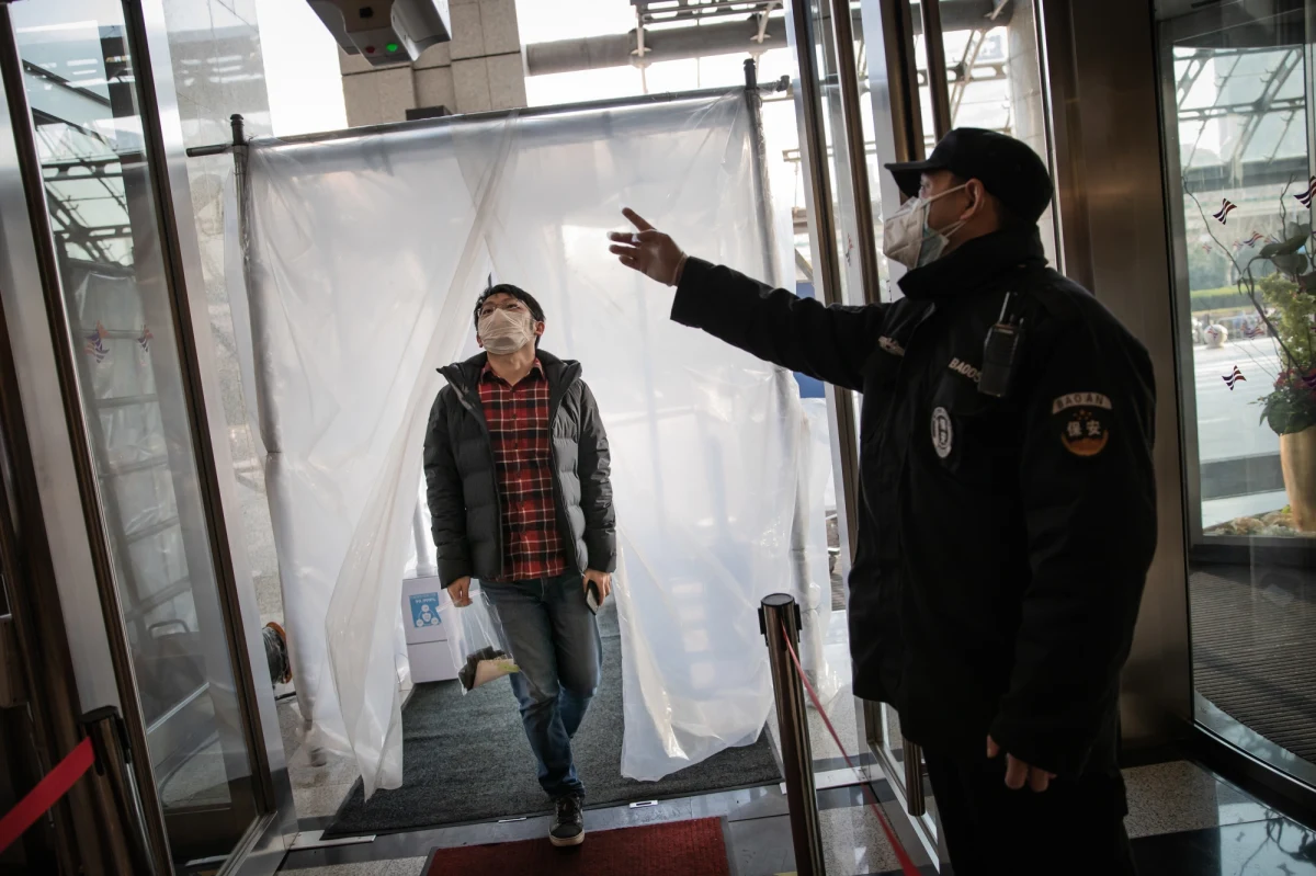 O pierwszym przypadku zakażenia nowym koronawirusem w Ameryce Łacińskiej poinformowała w środę agencja Reutera, powołując się na źródło zaznajomione ze sprawą. Infekcję 61-latka, który odwiedził wcześniej Włochy, miał potwierdzić szpital w Sao Paulo w Brazylii. Kilka godzin później informację oficjalnie podał brazylijski minister zdrowia. 