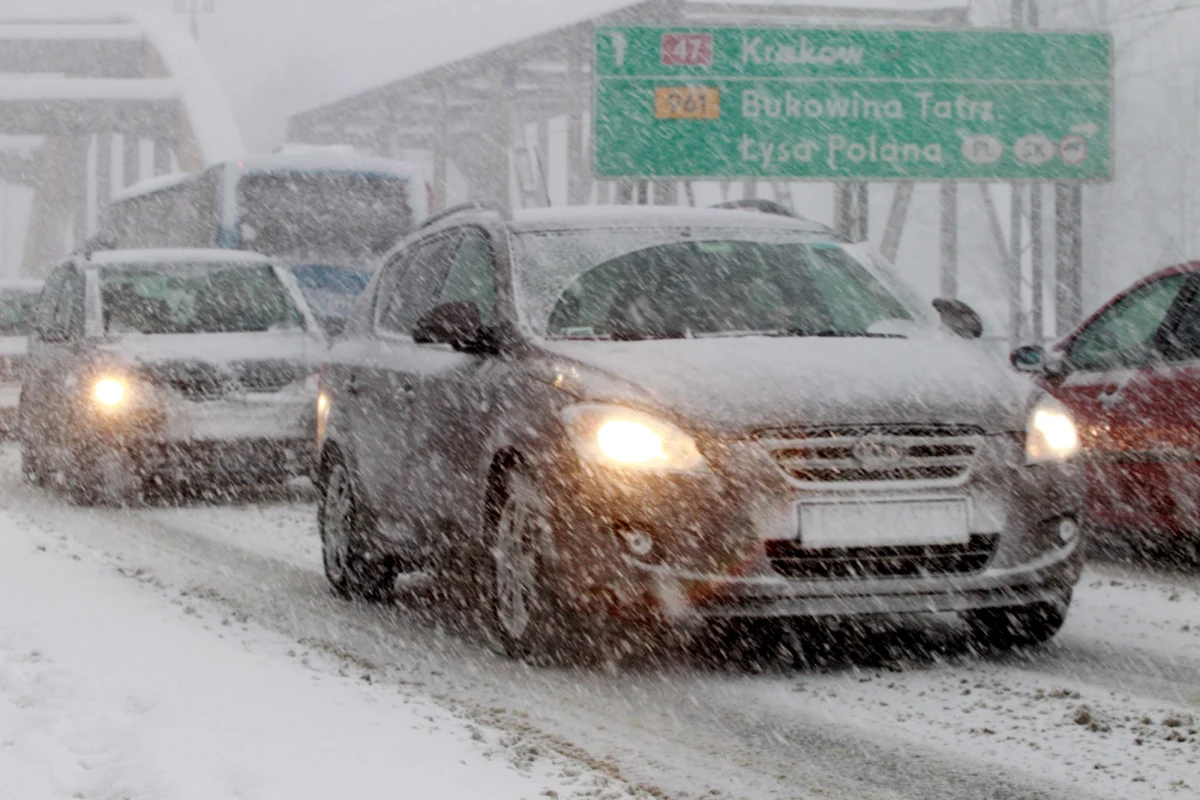 Instytut Meteorologii i Gospodarki Wodnej wydał ostrzeżenie przez intensywnymi opadami śniegu dla południowej Polski. Ostrzeżenie dotyczy czterech powiatów w województwie podkarpackim.