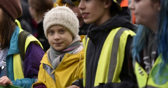 Nastoletnia szwedzka aktywistka klimatyczna Greta Thunberg ostrzegła sprawujących władzę, że "nie da się uciszyć, gdy świat płonie". Thunberg wzięła udział w strajku klimatycznym w Bristolu w południowo-zachodniej Anglii.