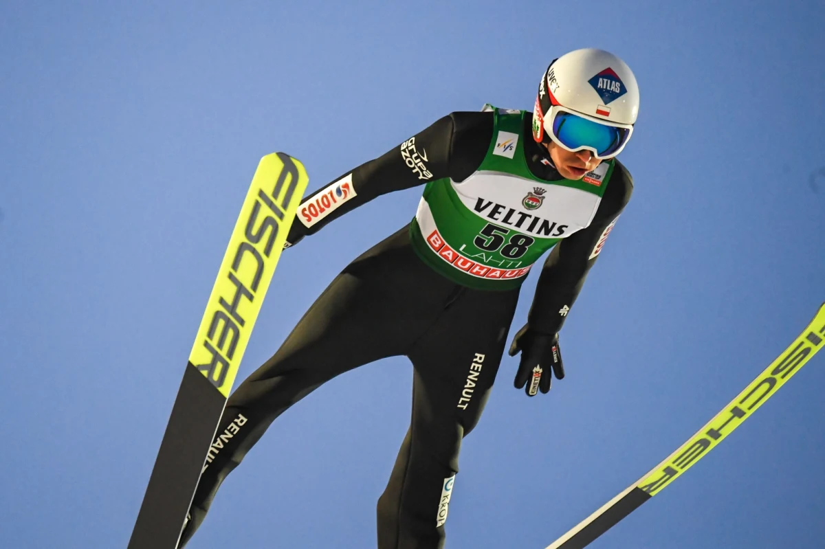 Piotr Żyła, Jakub Wolny, Kamil Stoch i Dawid Kubacki powalczą dzisiaj w fiński Lahti w czwartym w tym sezonie Pucharu Świata konkursie drużynowym. Optymizmem nie napawają jednak niestety wyniki biało-czerwonych w piątkowym konkursie indywidualnym.