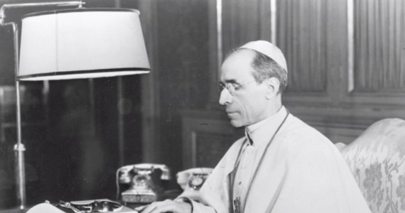 Poniedziałek będzie historycznym, długo oczekiwanym dniem w Watykanie - na mocy decyzji papieża Franciszka otwarte zostaną tajne dotychczas archiwa dotyczące pontyfikatu Piusa XII, który stał na czele Kościoła katolickiego w latach 1939-1958.