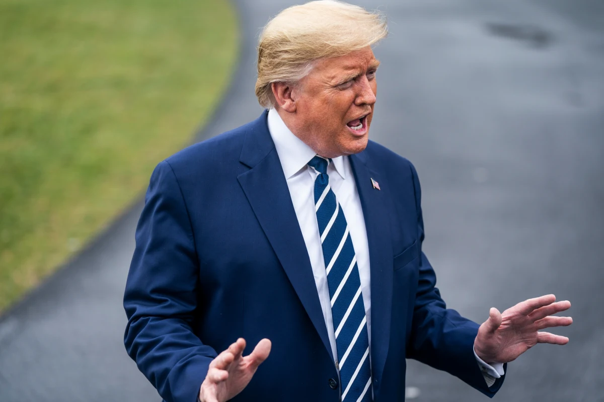 Prezydent USA Donald Trump poinformował, że rozmawiał przez telefon z jednym z przywódców afgańskich talibów mułłą Abdulem Ghanim Baradarem. Wiadomość ta została potwierdzona przez stronę talibską.