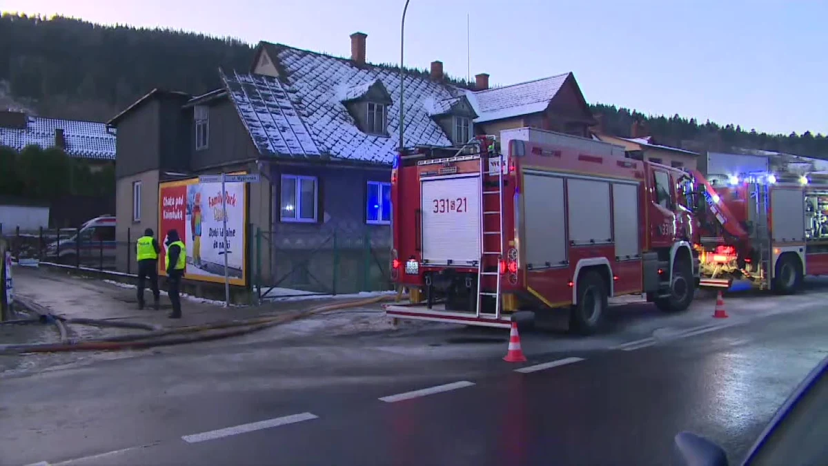 Prokuratura wystąpiła do bielskiego sądu okręgowego o przedłużenie o 3 miesiące aresztu tymczasowego dla trzech podejrzanych o przyczynienie się w grudniu ub.r. do wybuchu gazu w Szczyrku i katastrofy domu – podała w środę bielska prokuratura okręgowa.