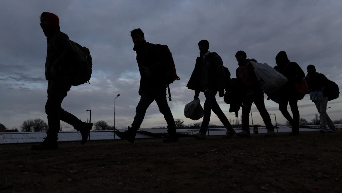 Polska zaoferowała gotowość wysłania do Grecji 100 funkcjonariuszy Straży Granicznej oraz 100 policjantów, aby wesprzeć tej kraj w związku z kryzysem migracyjnym na granicy z Turcją – poinformował w środę w Brukseli szef MSWiA Mariusz Kamiński.