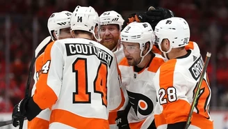 Liga NHL. Flyers odrobili trzybramkową stratę, Flames wygrali i... zwolnili trenera