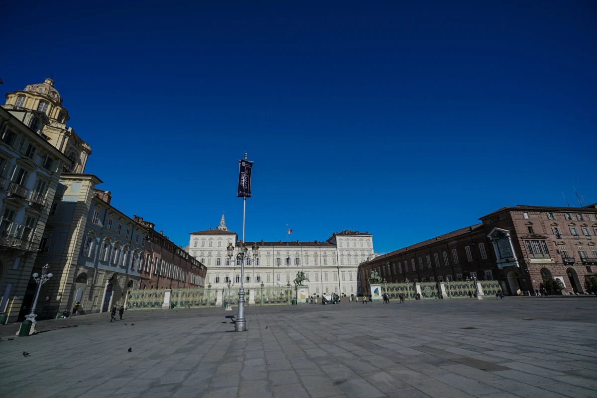 Koronawirus jest już we wszystkich 20 regionach Włoch. W czwartek poinformowano o potwierdzeniu dwóch pierwszych przypadków w Dolinie Aosty na północy. Niewielki, górski region był w ostatnich dniach jedynym, gdzie nie potwierdzono przypadków Covid-19.
