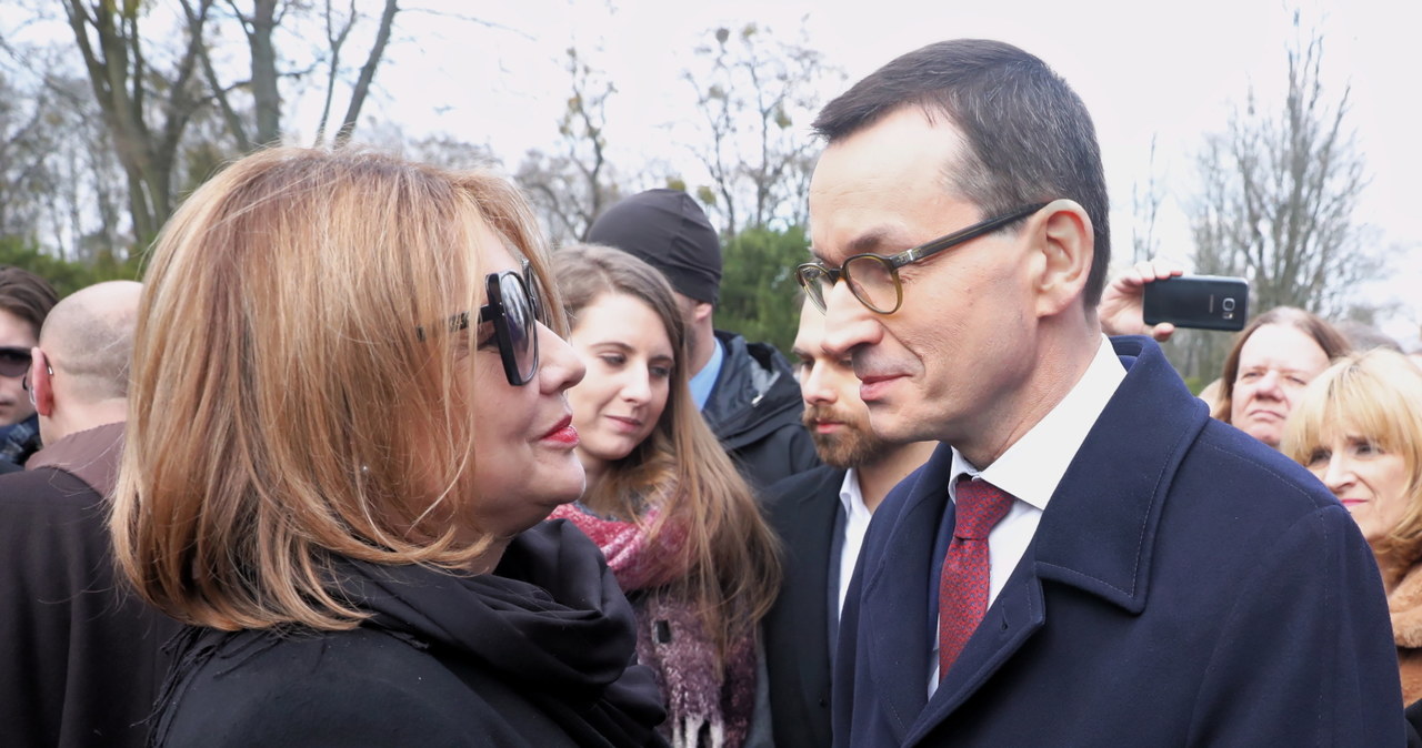 - Polska kultura wiele mu zawdzięcza i nigdy go nie zapomni - napisał na Facebooku premier Mateusz Morawiecki o aktorze, prezesie ZASP Pawle Królikowskim, który w czwartek, 5 marca, spoczął na warszawskich Powązkach.