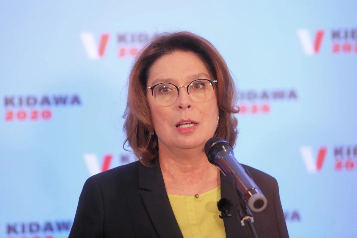 "Sprawa aborcji powinna być decyzją kobiety. Jeżeli chcemy, żeby aborcji w Polsce nie było, powinna być edukacja seksualna" - powiedziała w czwartek w  wielkopolskiej Trzciance kandydatka KO na prezydenta Małgorzata Kidawa-Błońska.