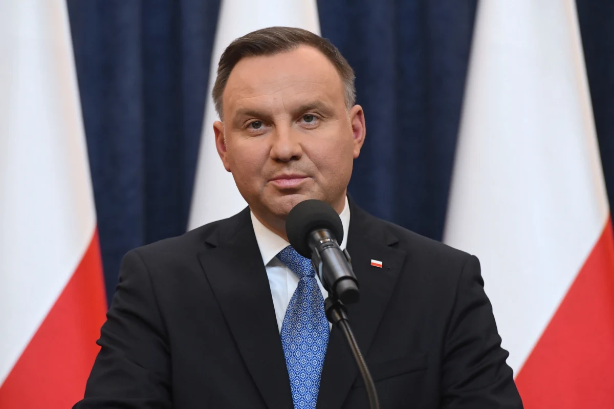 Prezydent Andrzej Duda w piątek wieczorem ogłosił, że podpisał nowelizację tzw. ustawy abonamentowej. Przewiduje ona wprowadzenie rekompensaty dla mediów publicznych w wysokości 1,95 mld zł w 2020 r.