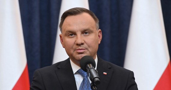 Prezydent Andrzej Duda w piątek wieczorem ogłosił, że podpisał nowelizację tzw. ustawy abonamentowej. Przewiduje ona wprowadzenie rekompensaty dla mediów publicznych w wysokości 1,95 mld zł w 2020 r.