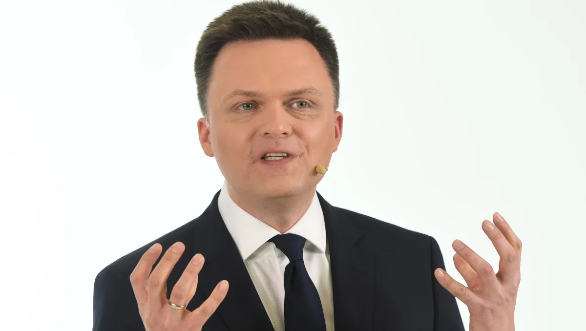 W związku z zagrożeniem koronawirusem rezygnujemy w kampanii wyborczej z dużych, otwartych spotkań - ogłosił w poniedziałek niezależny kandydat na prezydenta Szymon Hołownia. Wezwał swoich kontrkandydatów do rozważenia podobnych ruchów. To jest test odpowiedzialności i pokory - podkreślił.