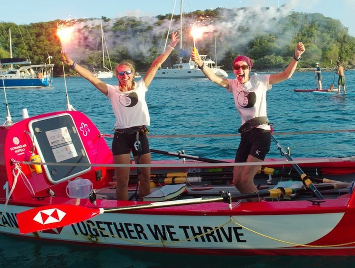 64-letnia Brytyjka została najstarszą kobietą w historii, która przepłynęła kajakiem przez Atlantyk. Pani Sara Brewer dokonała tego wyczynu w raz drugą wioślarką, 35-letnią Ann Prestidge. Brytyjka zajęła się wyczynowo wiosłowaniem sześć lat temu. 