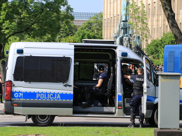 Sprzedaż informacji gangom - największy problem polskiej policji?