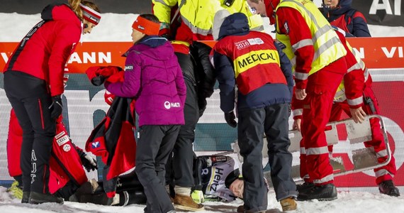 Do dramatycznie wyglądającego wypadku doszło podczas konkursu kobiet w Lillehammer. Słowenka Nika Kriżnar zaliczyła bardzo groźne uderzenie w bandę skoczni.