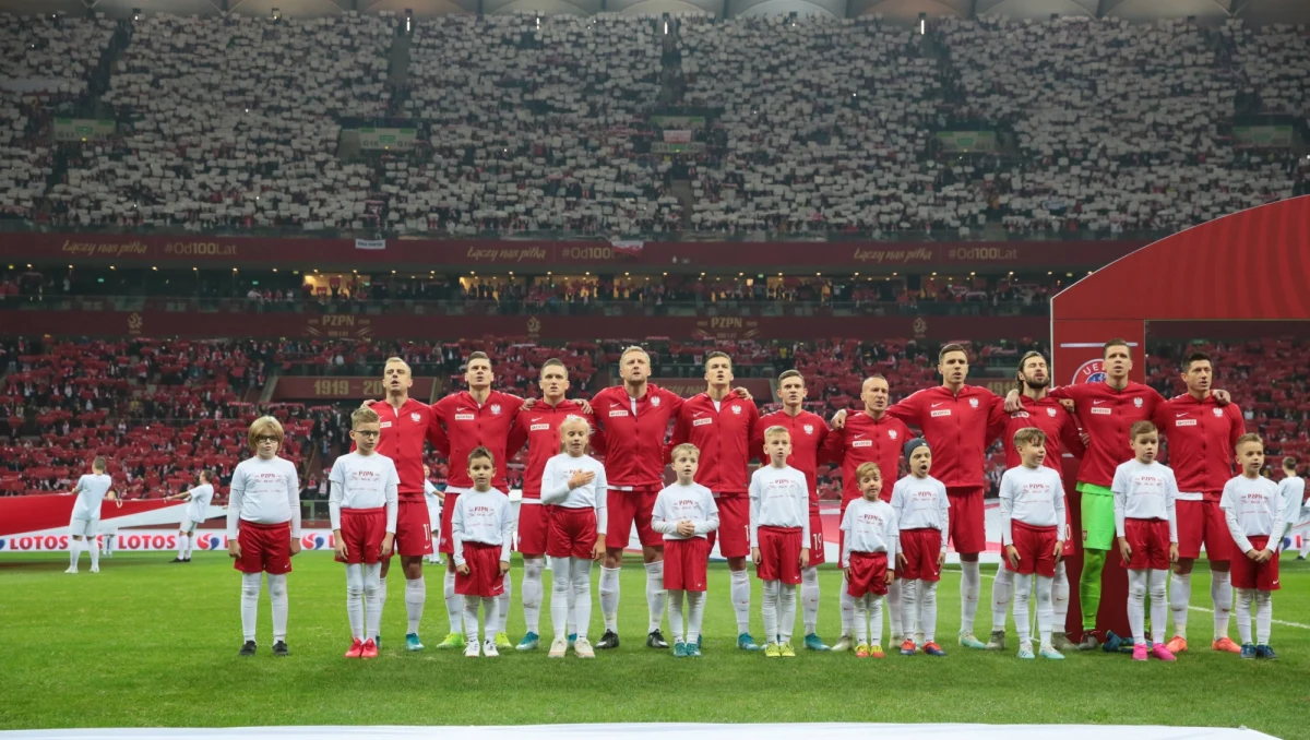 Towarzyskie mecze reprezentacji piłkarskiej z Finlandią i Ukrainą odbędą się bez udziału publiczności. Wszystko przez koronawirusa.