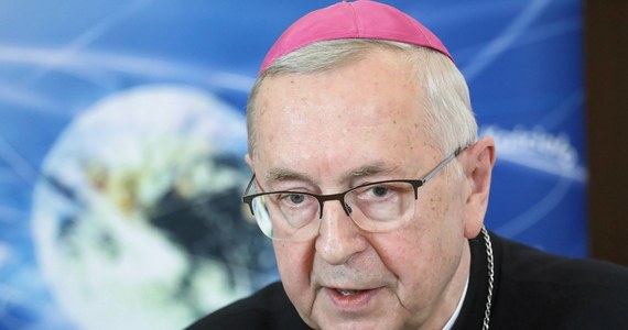 Przewodniczący Episkopatu Polski arcybiskup Stanisław Gądecki poprosił o zwiększenie ilości mszy świętych w kościołach w całej Polsce. „Jest niewyobrażalne, abyśmy nie modlili się w naszych kościołach” – napisał.