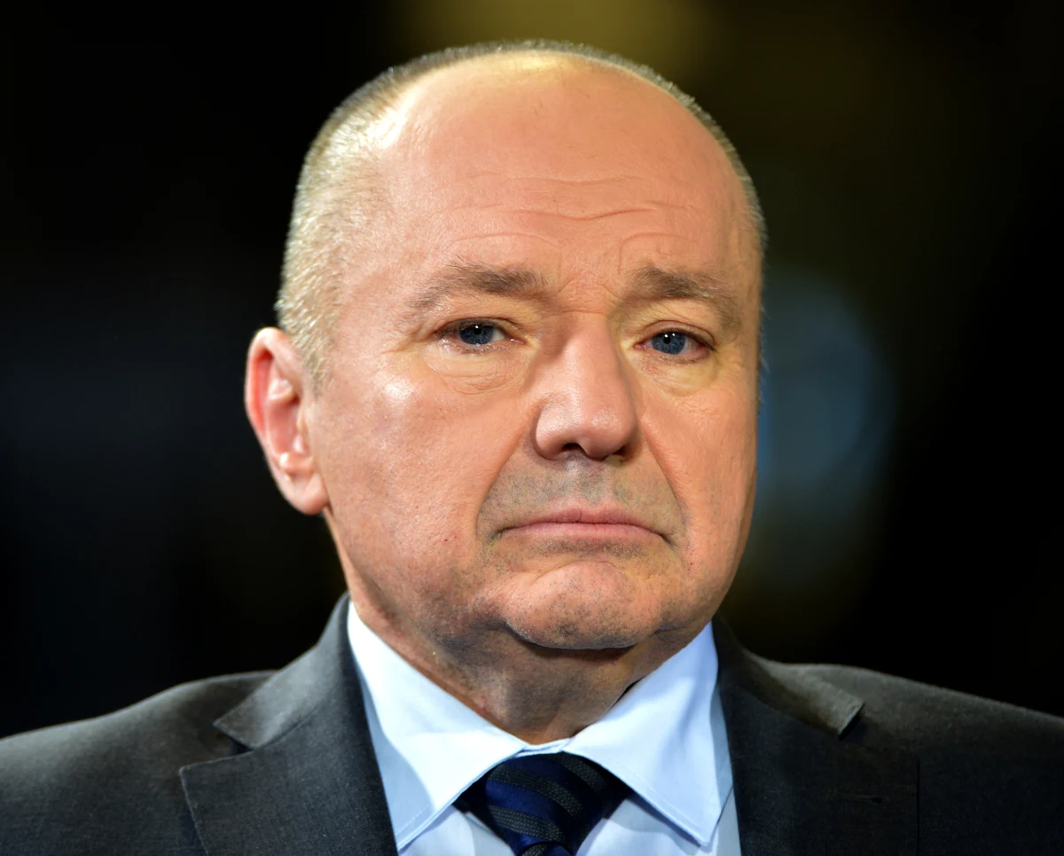 "Chciałem zaznaczyć, że to jest czasowe oddelegowanie z rady nadzorczej do pełnienia funkcji prezesa zarządu i ja je tak będę traktował" - powiedział podczas konferencji prasowej Maciej Łopiński, p.o. prezesa zarządu Telewizji Polskiej.