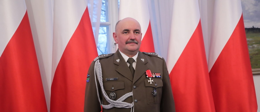 Generał Jarosław Mika, u którego potwierdzono obecność koronawirusa, nie miał kontaktu z najważniejszymi osobami w państwie - powiedział w TVN24 szef kancelarii premiera Michał Dworczyk. Jak podkreślił, w tej sprawie zadziałały procedury. 