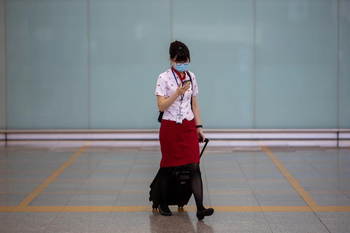 Narodowa Komisja Zdrowia Chin poinformowała o 19 przypadkach zakażeń koronawirusem SARS-CoV-2 w ciągu doby i 17 ofiarach śmiertelnych. Oznacza to dalszy spadek liczby zakażonych. W poniedziałek informowano  40 przypadkach zakażenia koronawirusem i 21 zgonach.