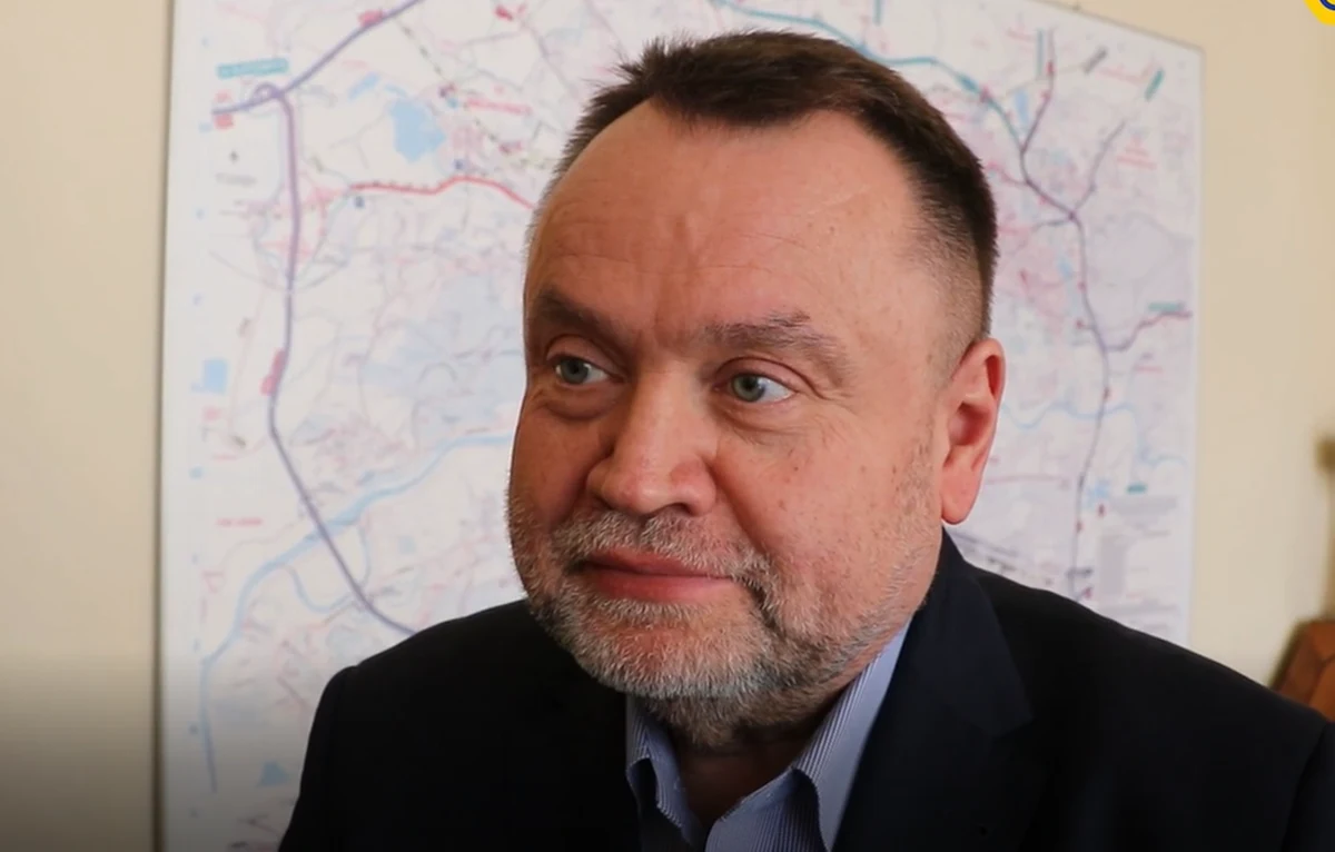 W krakowskim sądzie rejonowym zapadł nieprawomocny wyrok w sprawie wydania budynku przy Oleandrach. Chodzi o zabytkowy budynek muzeum Czynu Niepodległościowego. To właśnie stamtąd miała wymaszerować pierwsza kompania kadrowa marszałka Józefa Piłsudskiego. Od wielu lat budynek, według sądów, nieprawomocnie okupuje Związek Legionistów Polskich. Miasto chce tam zrobić ogólnodostępne muzeum - mówi Andrzej Kulig, wiceprezydent Krakowa. Związek Legionistów ma dwa miesiące na całkowite przekazanie budynku, ale już wiadomo, że związek będzie się od tej decyzji odwoływał.