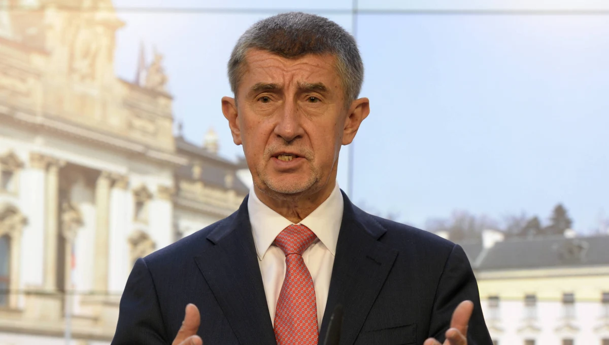 Po nadzwyczajnym posiedzeniu rządu premier Czech Andrej Babisz ogłosił natychmiastowe wprowadzenie stanu wyjątkowego z powodu epidemii koronawirusa. Będzie obowiązywać 30 dni. Przedłużenie jest możliwe tylko za zgodą Izby Poselskiej. 