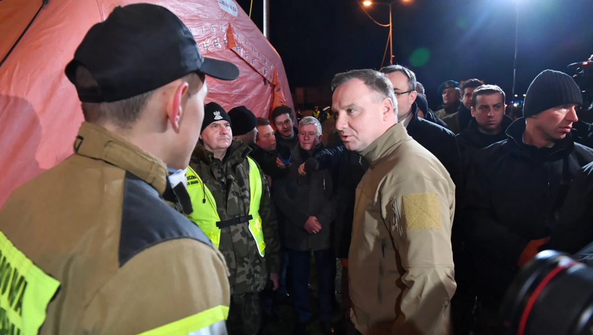 Polskie prawo daje władzy narzędzia do ogłoszenia trzech rodzajów stanu nadzwyczajnego. Stan wojenny, stan wyjątkowy i stan klęski żywiołowej. W obecnej sytuacji pod uwagę mogą być brane dwa ostatnie.