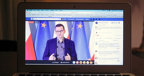 Państwo polskie dopomoże w powrocie obywatelom na terytorium Rzeczpospolitej - mówił w sobotę premier Mateusz Morawiecki. Poinformował, że odbędą się zaplanowane loty czarterowe do kraju oraz zostaną zorganizowane dodatkowe loty PLL LOT z niektórych państw, na które będzie można się zapisać, a cena biletu będzie zryczałtowana.