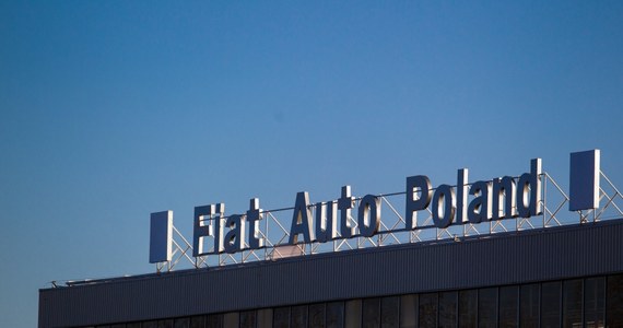 Zatrudniająca ok. 2,2 tys. osób fabryka samochodów Fiat Chrysler Automobiles (FCA) w Tychach - podobnie jak większość europejskich zakładów produkcyjnych tego koncernu - zawiesiła w poniedziałek produkcję z powodu zagrożenia koronawirusem.