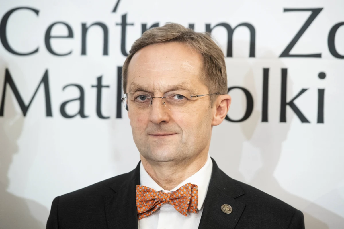 Do prokuratury ma dziś zostać złożony wniosek w związku z samobójczą śmiercią prof. Wojciecha Rokity. Zdaniem adwokata Sławomira Gierada, kielecki lekarz targnął się na swoje życie z powodu hejtu. Był zarażony koronawirusem. W internecie pojawiły się informacje, że nie przestrzegał kwarantanny.