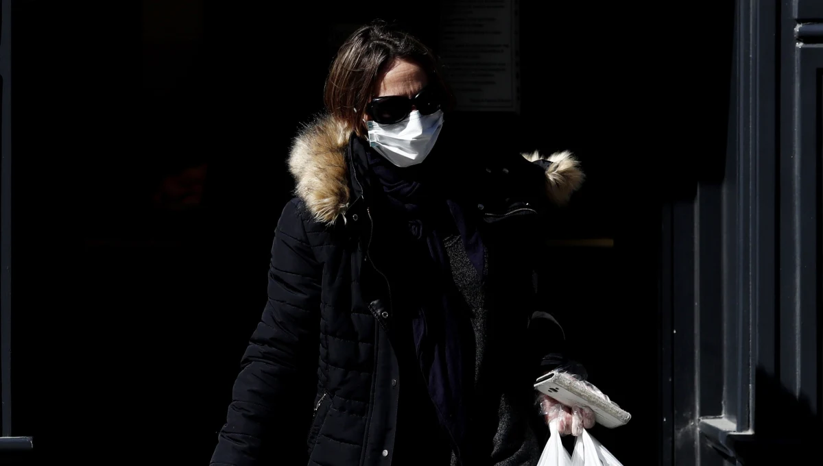 Francuska agencja zdrowia publicznego poinformowała, że w ciągu minionej doby liczba osób zmarłych z powodu koronawirusa wzrosła o 108 - do 372. Liczba zakażonych we Francji zwiększyła się jednak do 10 995. Dzień wcześniej były to 9134 osoby. 