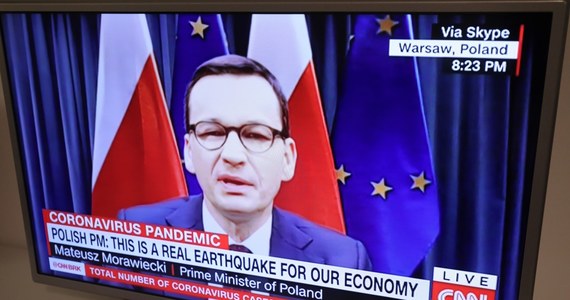 ​Myślę niestety, że szczyt jest jeszcze przed nami, będziemy prawdopodobnie mieli kilkanaście tysięcy przypadków zarażeń koronawirusem - powiedział premier Mateusz Morawiecki na antenie amerykańskiej telewizji CNN. Wyraził przekonanie, że polski plan na koronawirusa będzie skuteczny.