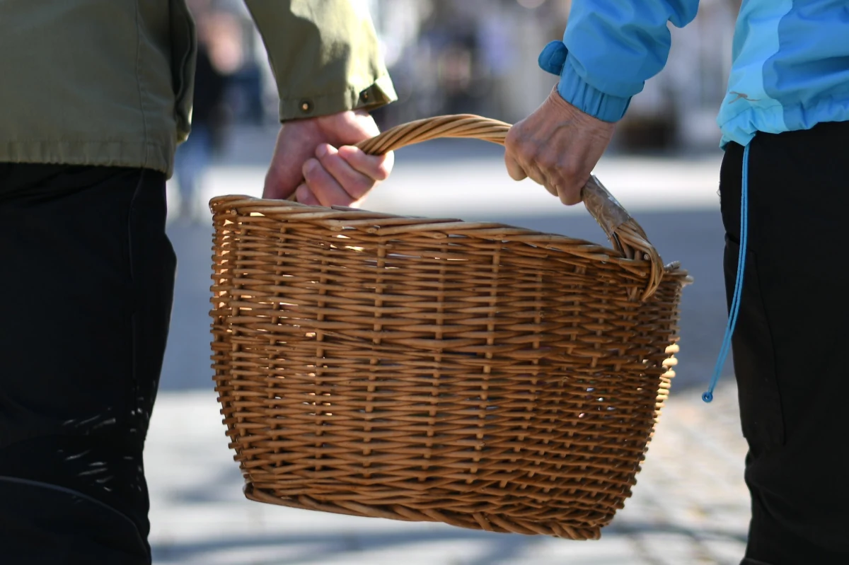 Kilkanaście grzywien w wysokości 5 tysięcy złotych nałożyli w całym kraju na osoby nieprzestrzegające zasad kwarantanny inspektorzy sanitarni. Reguły izolacji łamie dotąd niespełna procent wszystkich skierowanych na kwarantannę. 