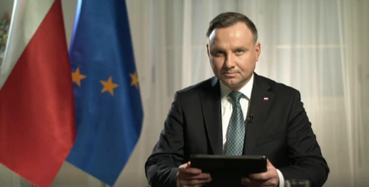 Nie sądzę, żebyśmy zwalczyli koronawirusa do świąt wielkanocnych – stwierdził w rozmowie z internautami na swoim profilu na Facebooku prezydent Andrzej Duda. Jak podkreślił, obecna sytuacja to dla niego "godzina wielkiej próby". Przyznał też, że nie może powiedzieć, że jest wypoczęty i wyluzowany. 