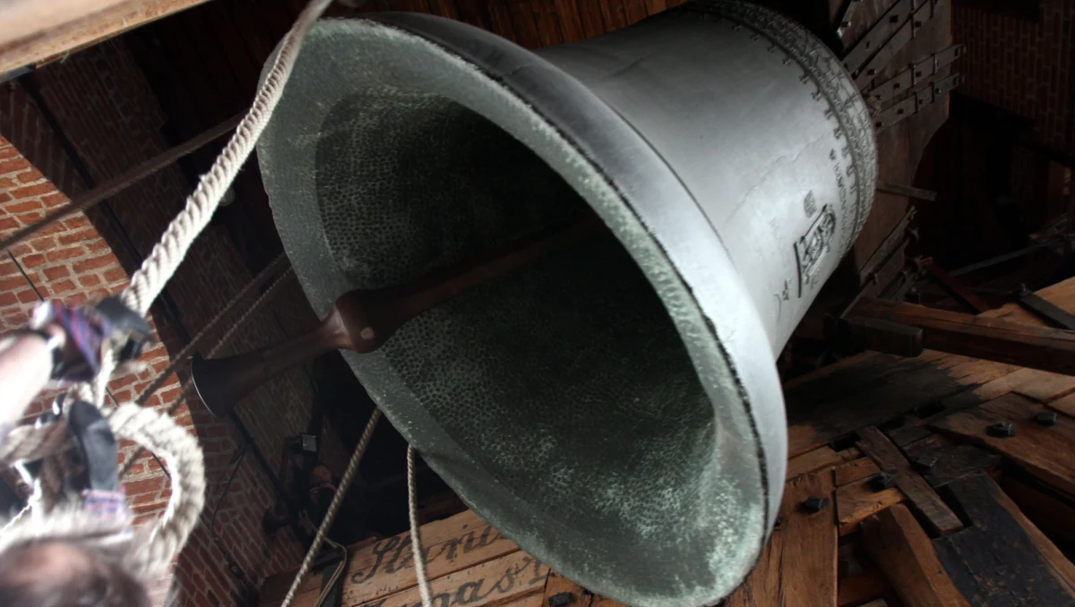 Głos dzwonu Zygmunt w katedrze na Wawelu rozlegnie się w środę w samo południe. Jego bicie będzie towarzyszyć modlitwie odmawianej w związku z pandemią COVID-19.