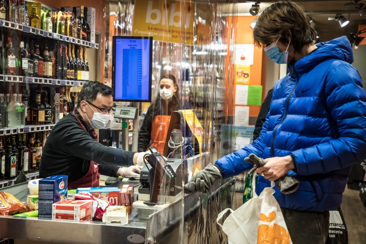 Francuski resort zdrowia poinformował, że liczba ofiar śmiertelnych koronawirusa w tym kraju wzrosła do 1100. Przed Francją liczba ofiar śmiertelnych koronawirusa przekroczyła 1 tys. w Chinach, we Włoszech, w Iranie i w Hiszpanii.