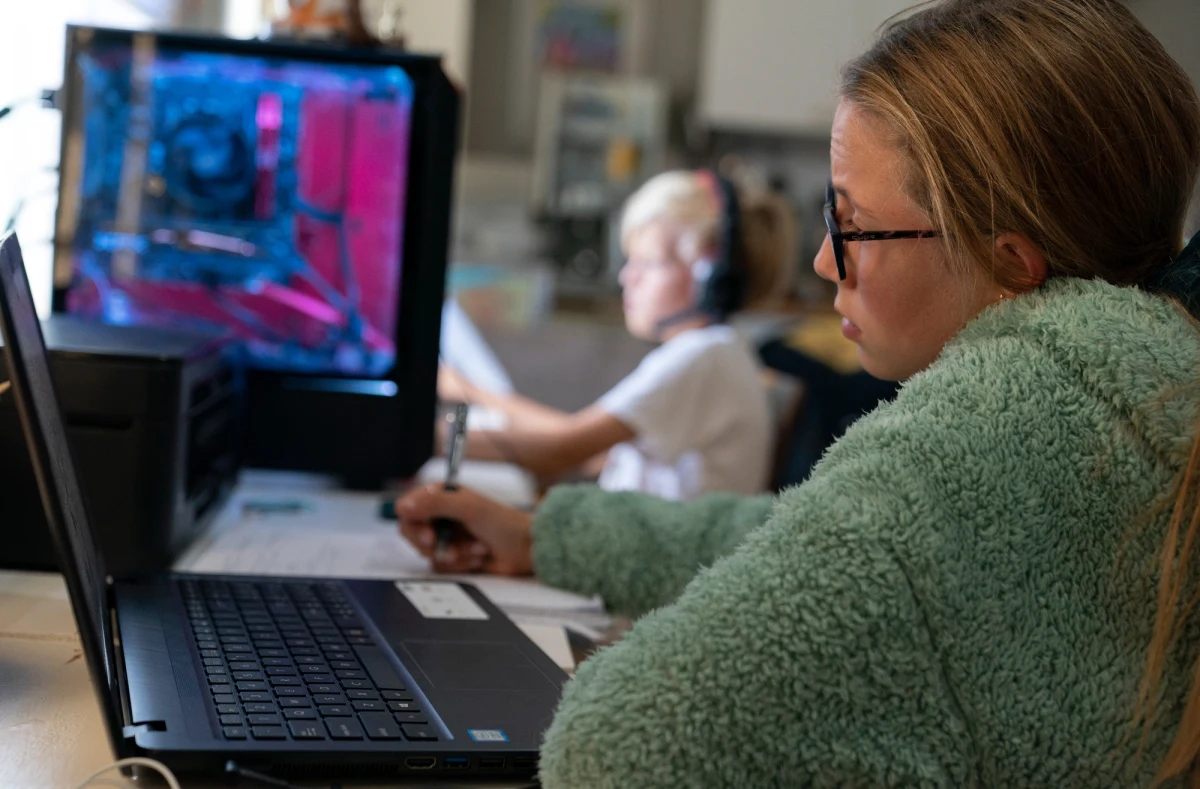 Biblioteki, podobnie jak wszystkie instytucje kultury, będą zamknięte do odwołania. Ale mamy dostęp do darmowych bibliotek on-line. To projekty fundacji, sieci edukacyjnych czy domeny publiczne. 