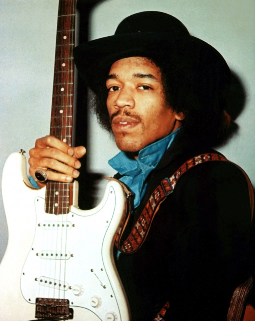 Autor "Wild Thing: The Short, Spellbinding Life of Jimi Hendrix", najnowszej biografii wirtuoza gitary elektrycznej, sporo miejsca poświęcił toksycznym relacjom rodzinnym. Sporo do powiedzenia na ten temat ma brat artysty - Leon, ale nie tylko on.