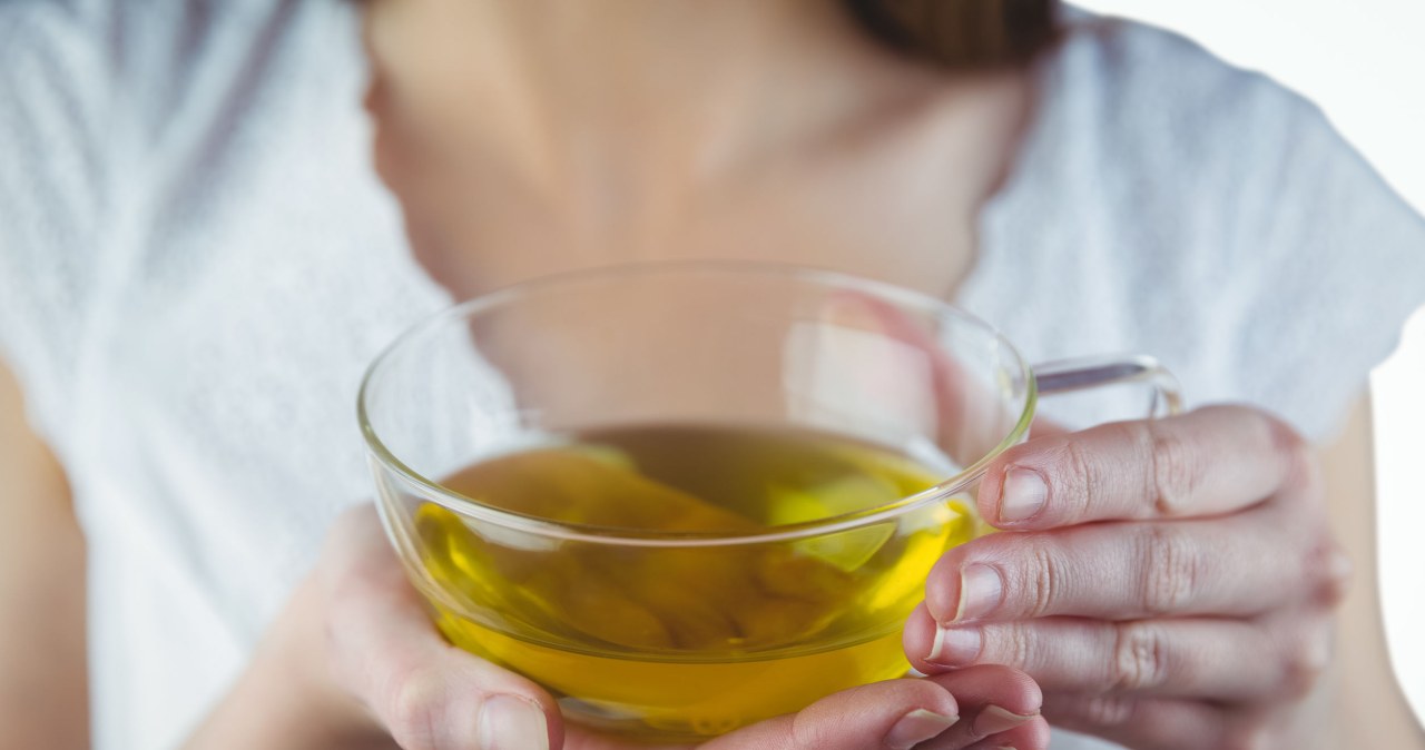 Przegródki orzecha zamiast do kosza, wrzuć do kubka. Zrobisz z nich napar pełen korzyści