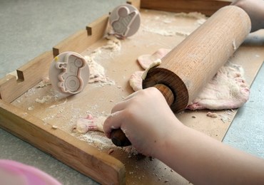 ​Zostań w domu. Pomocne krasnale i eksperymenty - kolejna porcja zabaw z dzieckiem