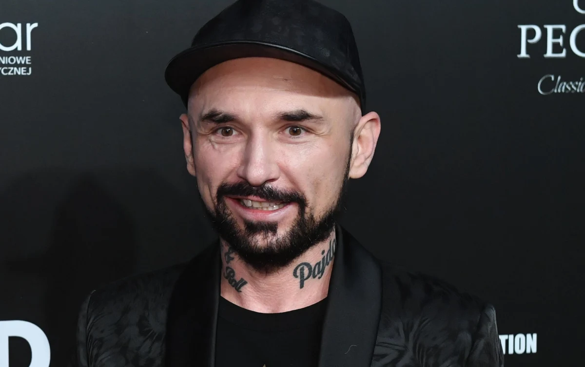 ​W związku z informacjami o rozpoczęciu zdjęć do filmów Patryka Vegi i Konrada Niewolskiego, Gildia Reżyserów Polskich rekomenduje natychmiastowe przerwanie prac, które wymagają osobistych kontaktów członków ekip filmowych - napisał zarząd Gildii w specjalnym oświadczeniu. 