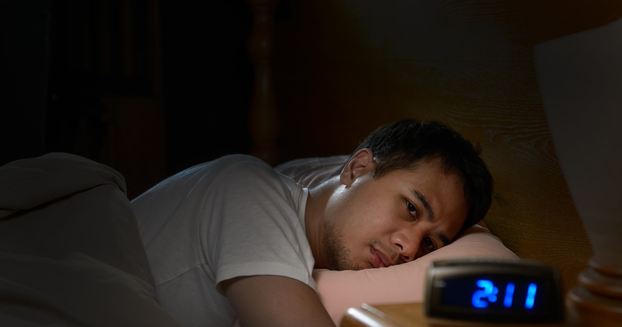 Prosty trik na lepszy sen. Co warto zjeść, aby spać spokojnie tej nocy