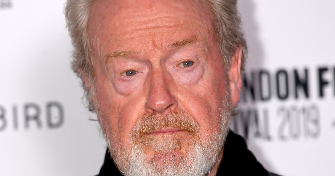 Ridley Scott, 82-letni twórca tak kultowych filmów, jak m.in. "Obcy - 8. pasażer "Nostromo" czy "Łowca androidów", to jeden z artystów, którego nowy projekt przerwała pandemia koronawirusa. Zdjęcia do kręconego przez niego filmu "The Last Duel" zostały wstrzymane. W oczekiwaniu na poprawę sytuacji, reżyser w wywiadzie dla magazynu "Variety" skrytykował sposób, w jaki zarządza kryzysem prezydent Stanów Zjednoczonych Donald Trump.